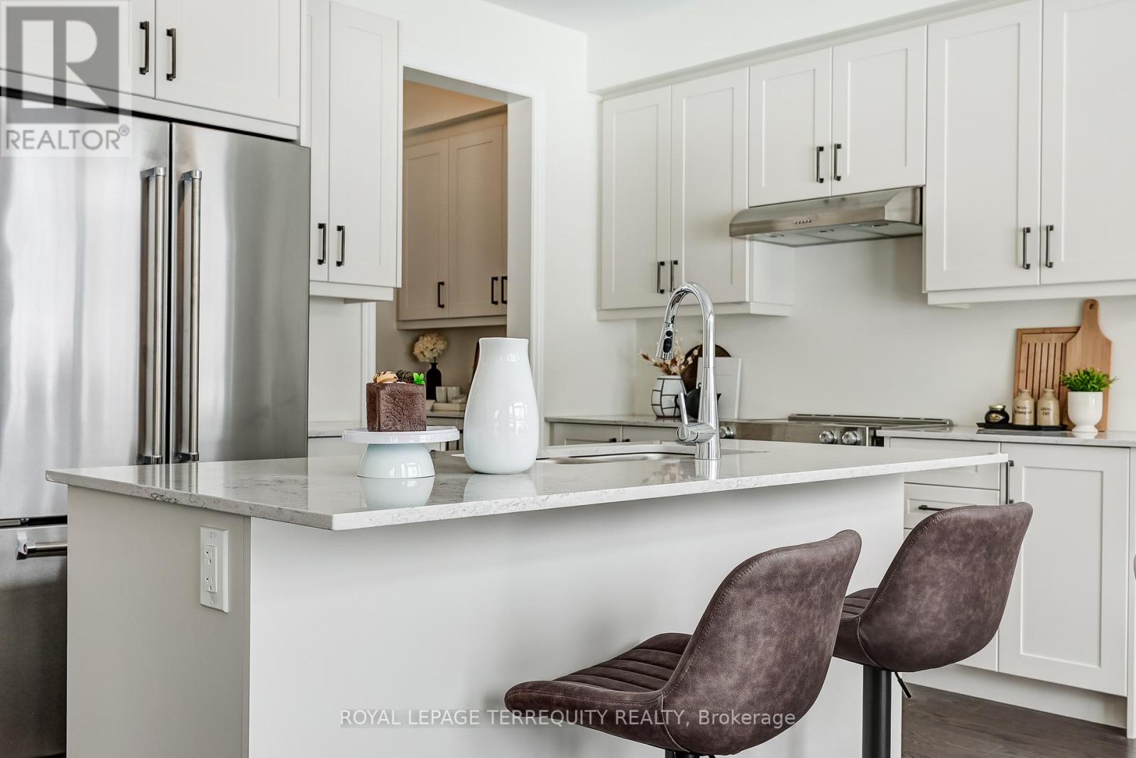 1226 Talisman Manor, Pickering, Ontario L1X 0R9 - Photo 18 - E12859644