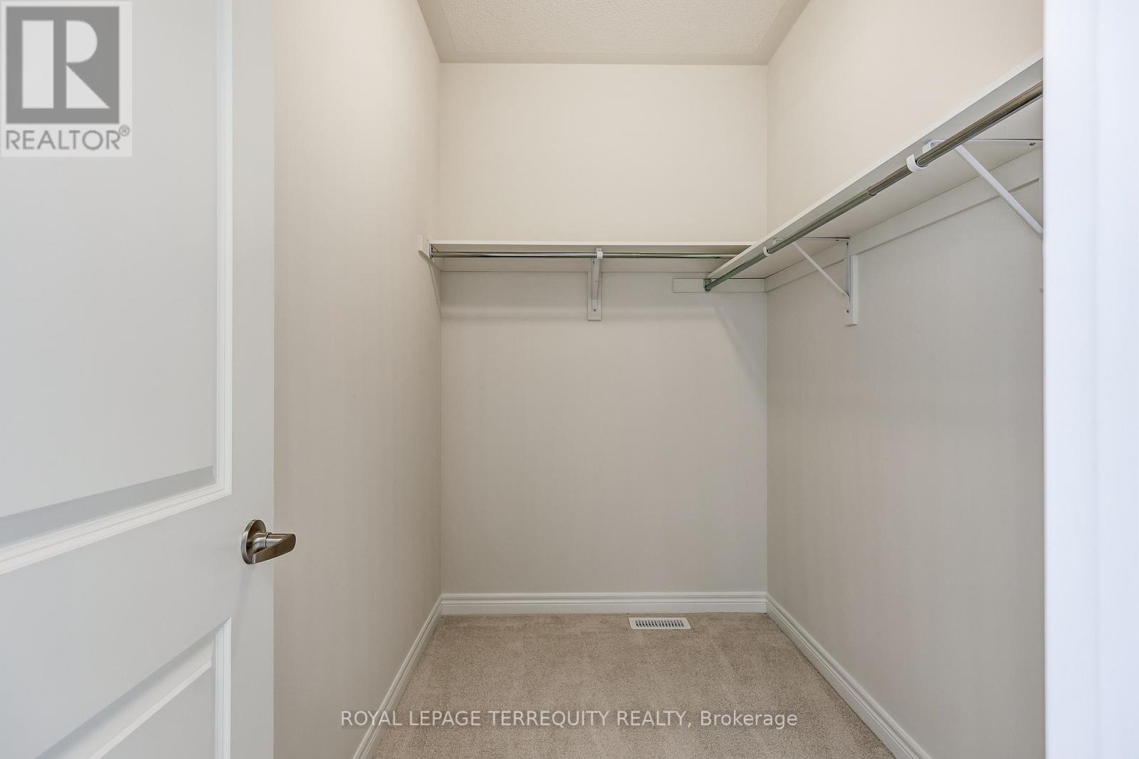 1226 Talisman Manor, Pickering, Ontario L1X 0R9 - Photo 41 - E12859644