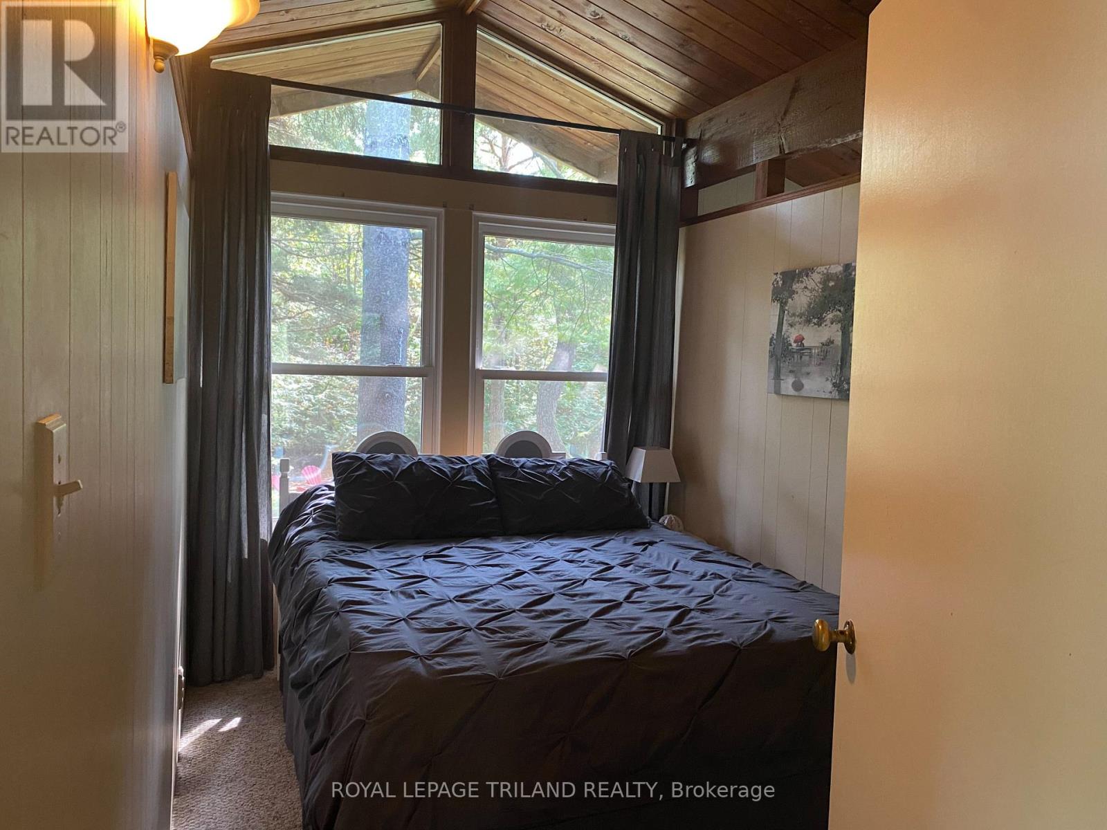 6329 William Street, Lambton Shores, Ontario  N0N 1J2 - Photo 15 - X12867660