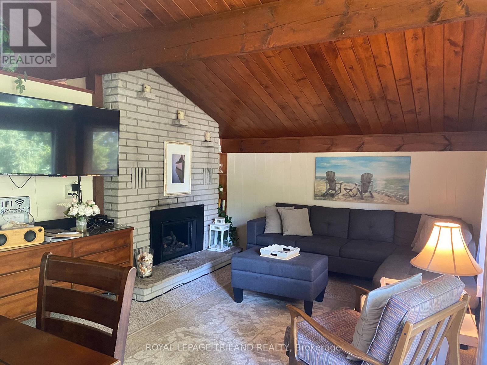 6329 William Street, Lambton Shores, Ontario  N0N 1J2 - Photo 18 - X12867660