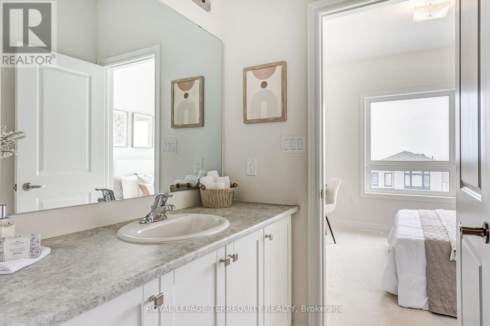 1226 Talisman Manor, Pickering, Ontario L1X 0R9 - Photo 38 - E12859644