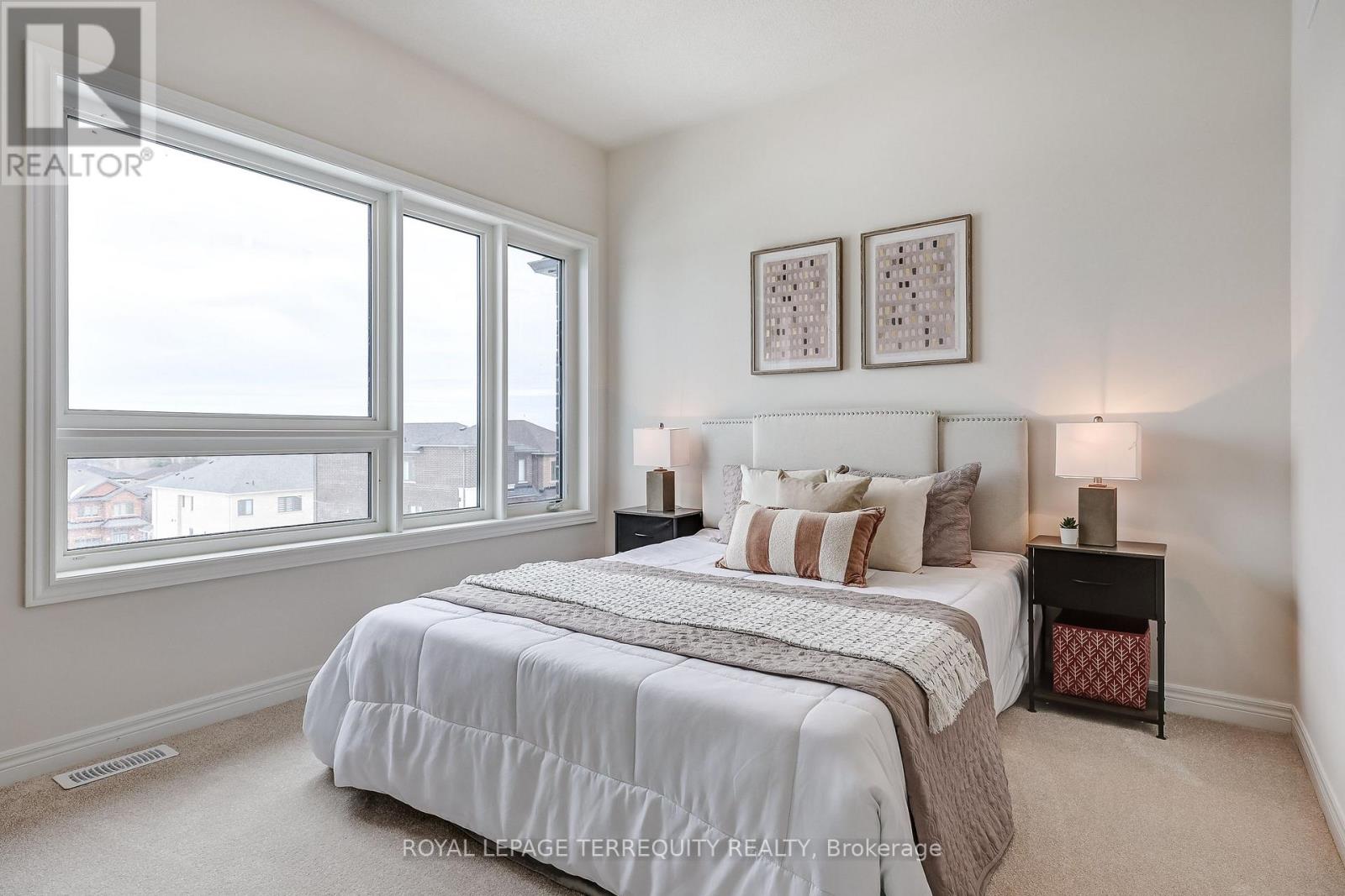 1226 Talisman Manor, Pickering, Ontario L1X 0R9 - Photo 39 - E12859644