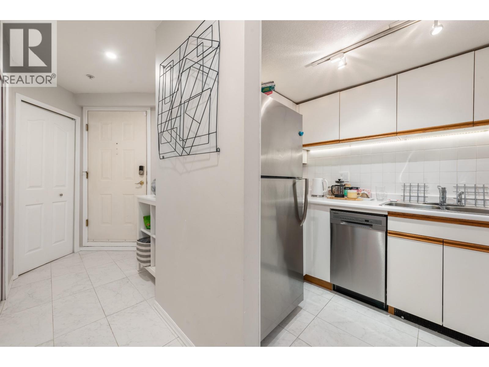 102 725 W 7th Avenue, Vancouver, British Columbia  V5Z 1B9 - Photo 2 - R3099913