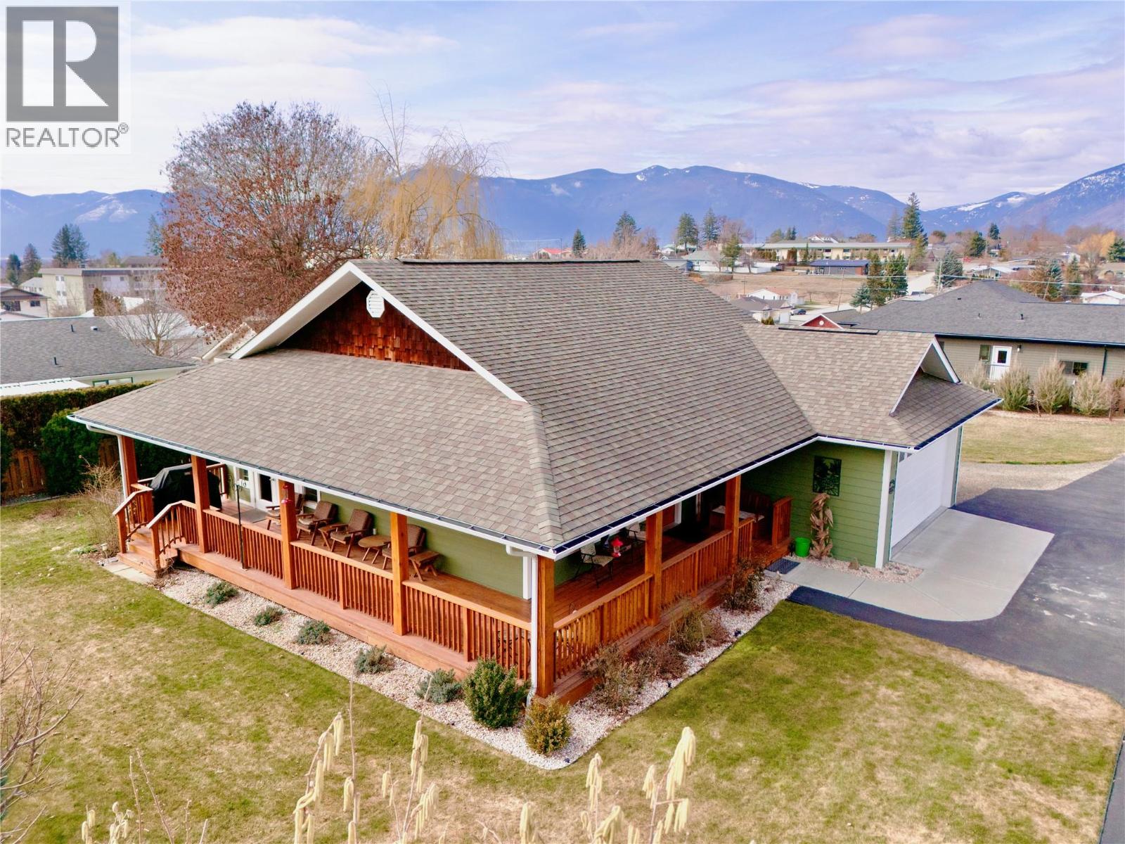 1719 Murdoch Street, Creston, British Columbia  V0B 1G5 - Photo 6 - 10378901