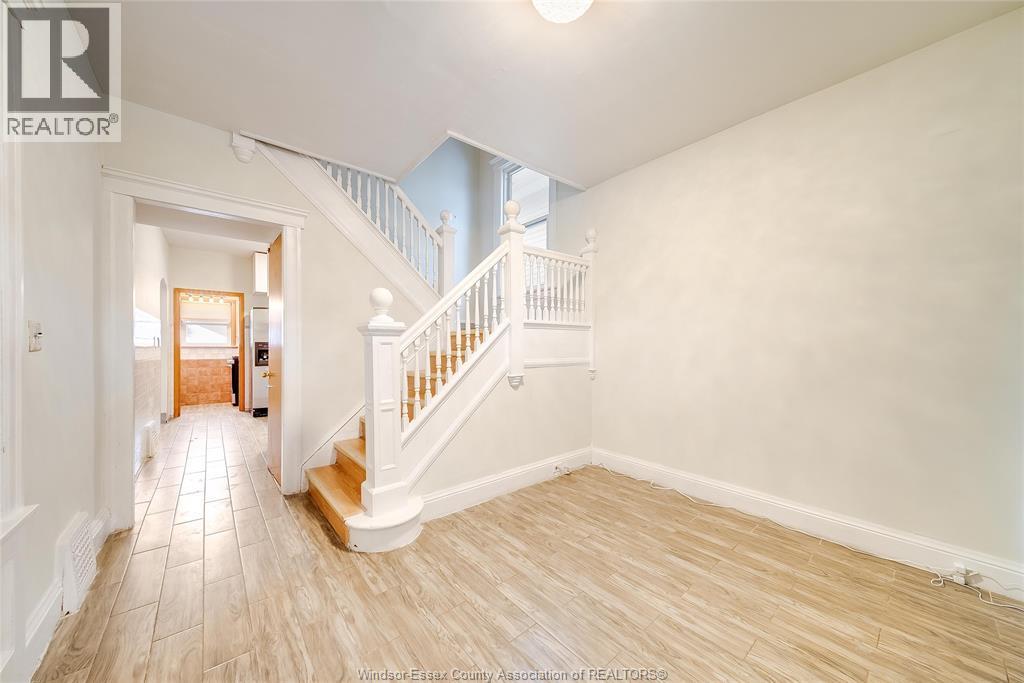 715 Aylmer Avenue, Windsor, Ontario N9A 1V2 - Photo 8 - 26005475