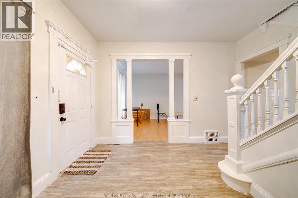 715 Aylmer Avenue, Windsor, Ontario N9A 1V2 - Photo 9 - 26005475