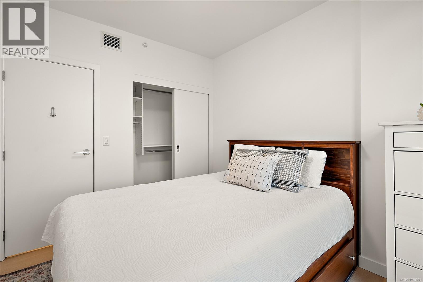 702 1100 Yates St, Victoria, British Columbia  V8V 0H5 - Photo 12 - 1026680