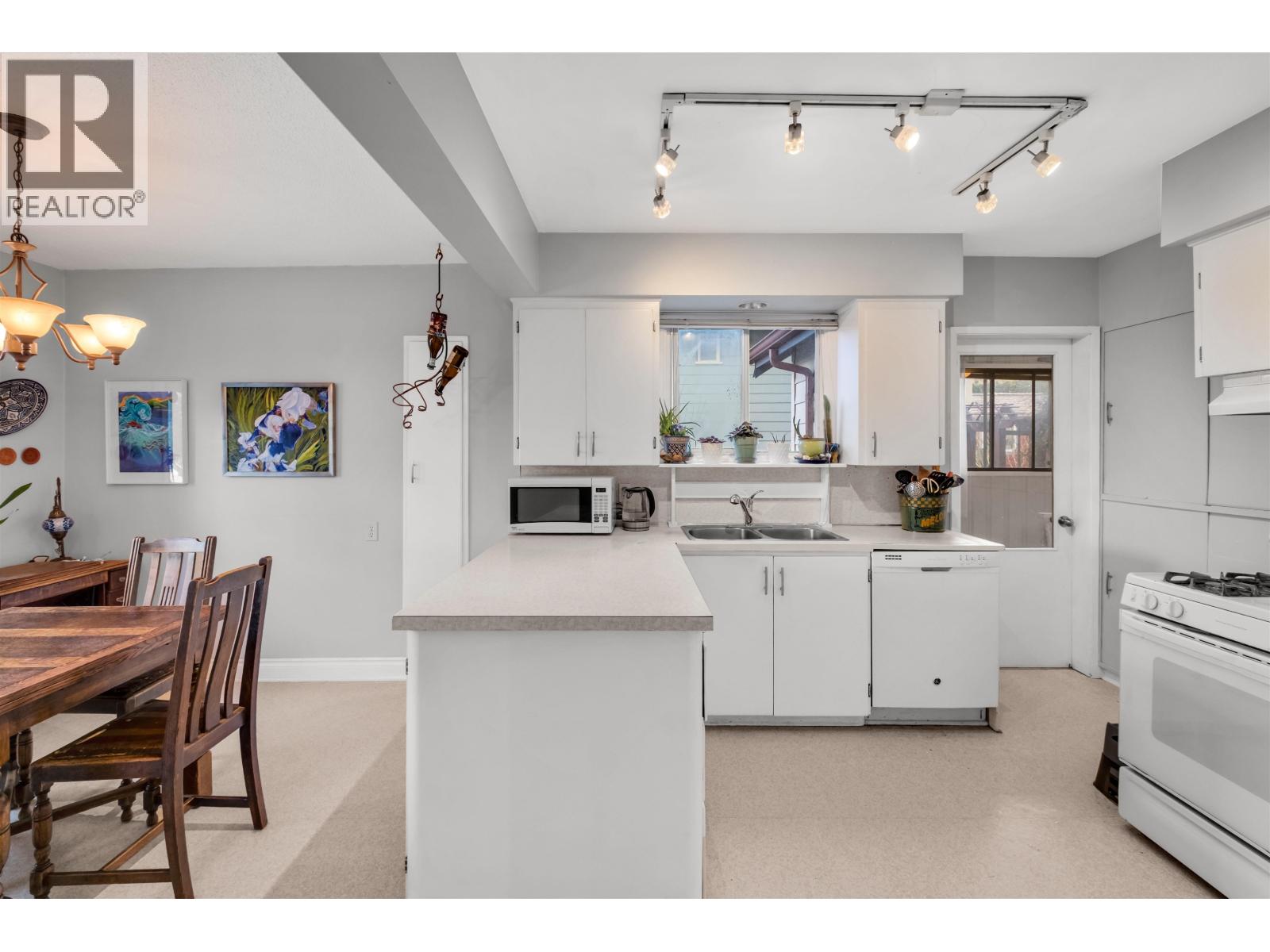 521 Garfield Street, New Westminster, British Columbia  V3L 4A6 - Photo 11 - R3099908