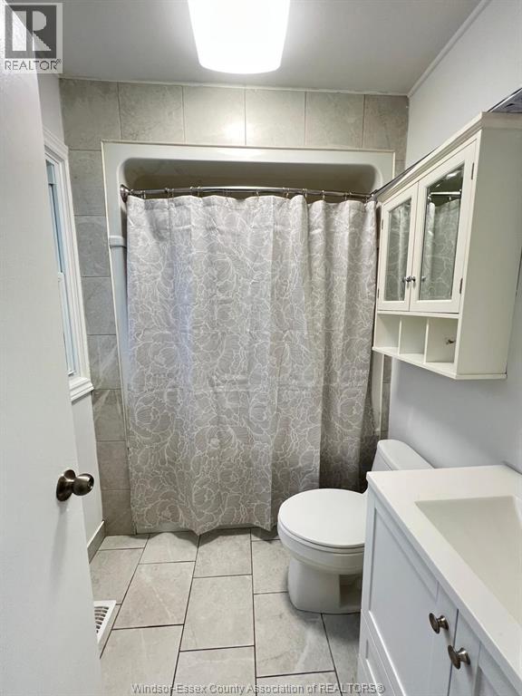 1058 California, Windsor, Ontario  N9B 2Z7 - Photo 9 - 26002627