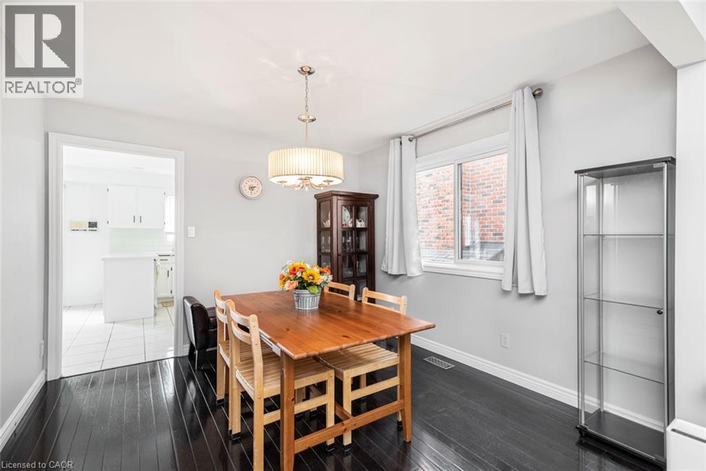 39 Guildwood Drive, Hamilton, Ontario  L9C 6S3 - Photo 10 - 40812501