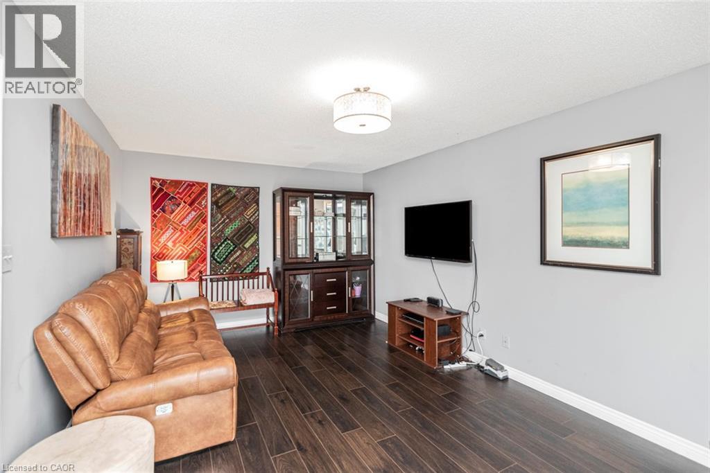 39 Guildwood Drive, Hamilton, Ontario  L9C 6S3 - Photo 19 - 40812501