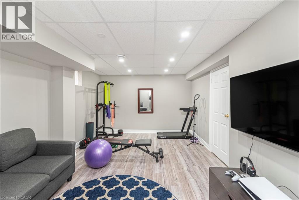 39 Guildwood Drive, Hamilton, Ontario  L9C 6S3 - Photo 32 - 40812501