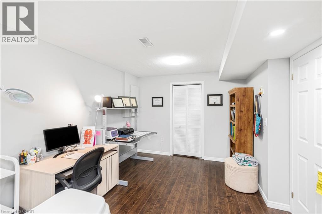 39 Guildwood Drive, Hamilton, Ontario  L9C 6S3 - Photo 35 - 40812501