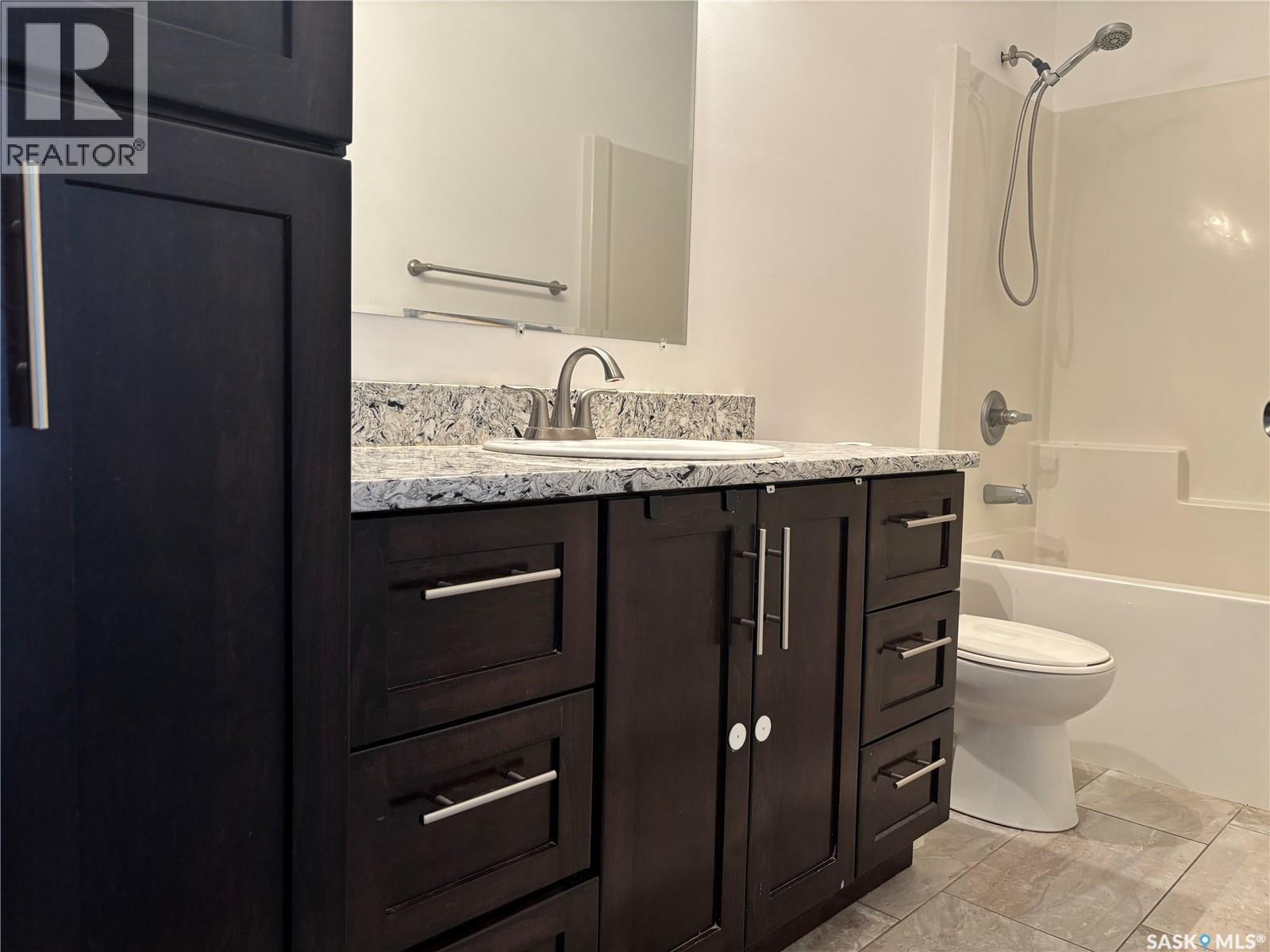 436 Ridgedale Street, Swift Current, Saskatchewan  S9H 5R9 - Photo 6 - SK030482