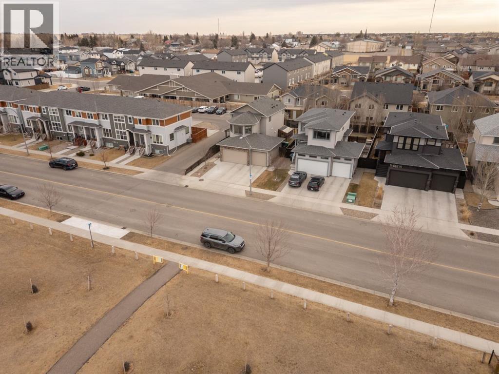 327 Mildred Dobbs Boulevard N, Lethbridge, Alberta  T1H 6G7 - Photo 4 - A2286537