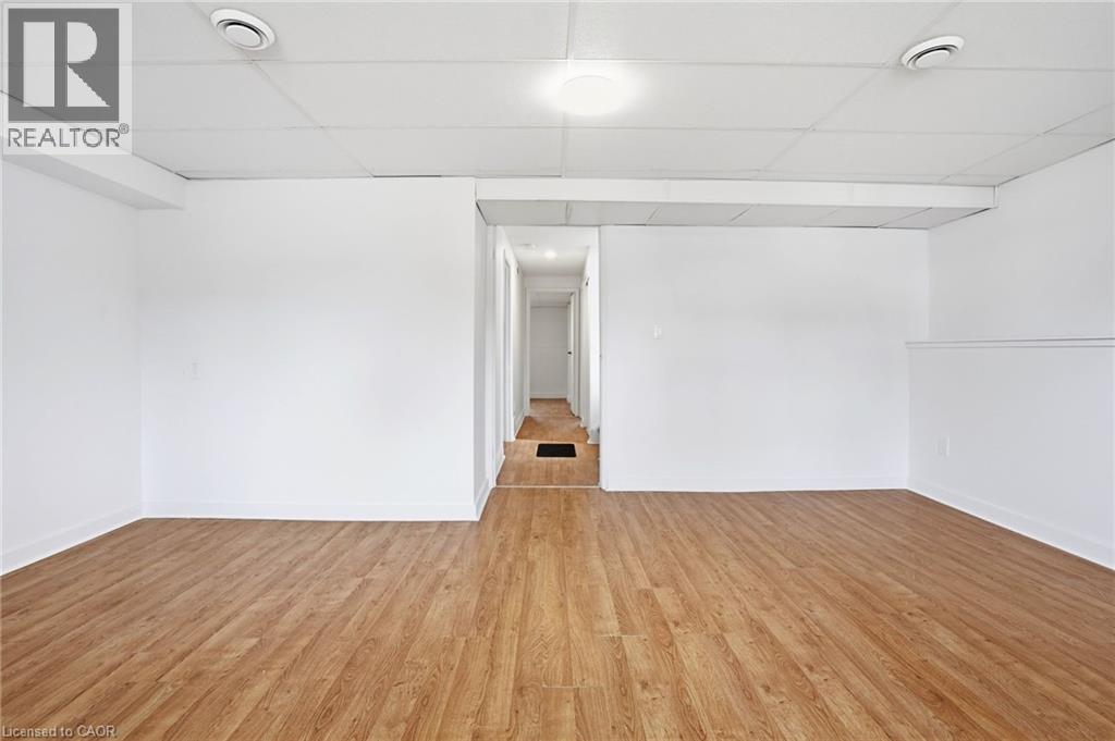 7 Calcott Court, Thorold, Ontario  L2V 4J9 - Photo 23 - 40811100