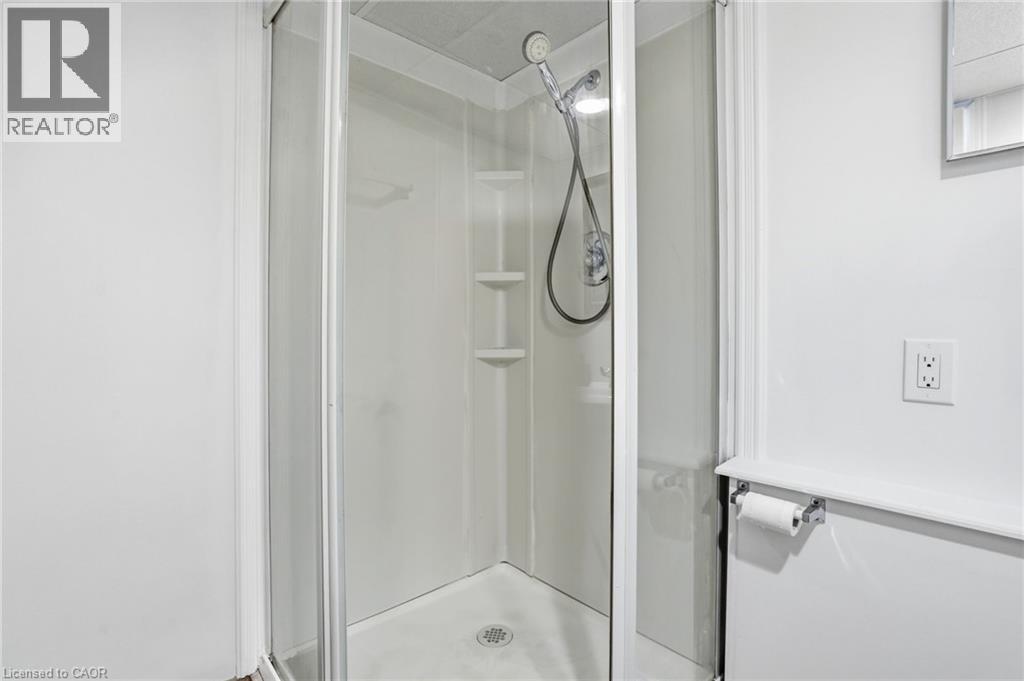 7 Calcott Court, Thorold, Ontario  L2V 4J9 - Photo 28 - 40811100