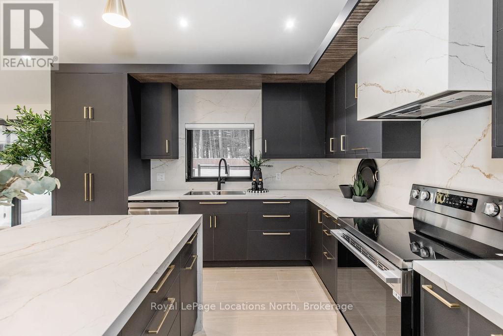 478 Golf Course Road, Wasaga Beach, Ontario  L9Z 1S5 - Photo 16 - S12887302