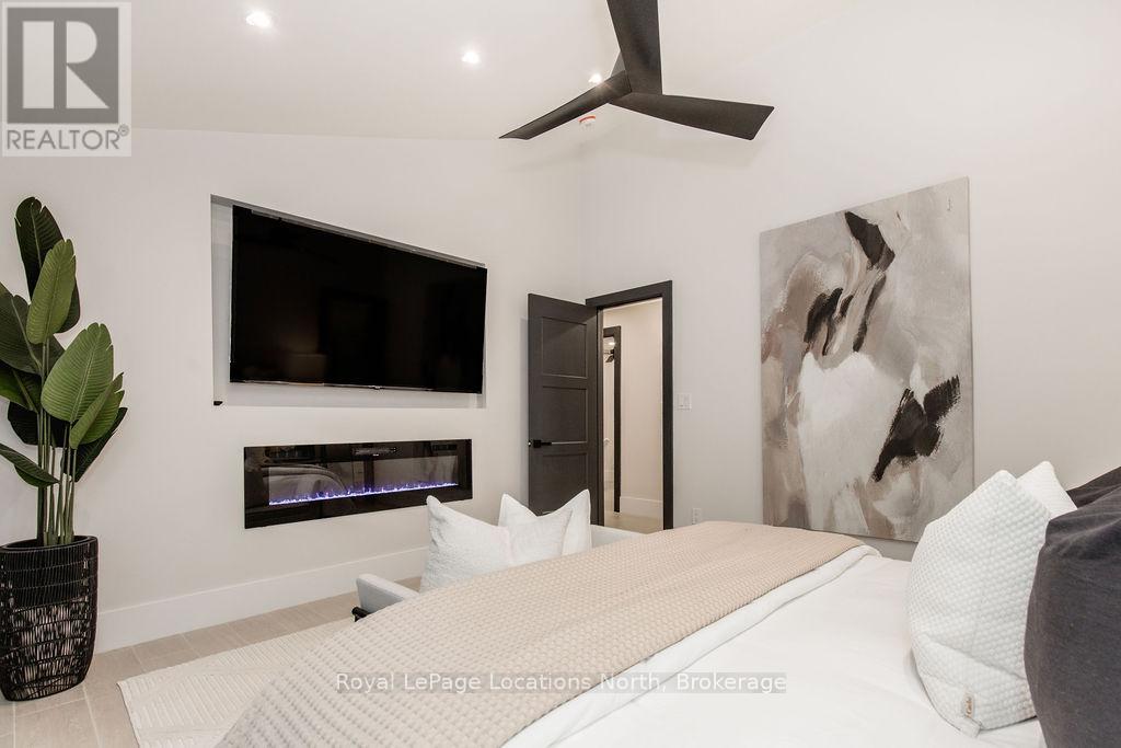 478 Golf Course Road, Wasaga Beach, Ontario  L9Z 1S5 - Photo 27 - S12887302