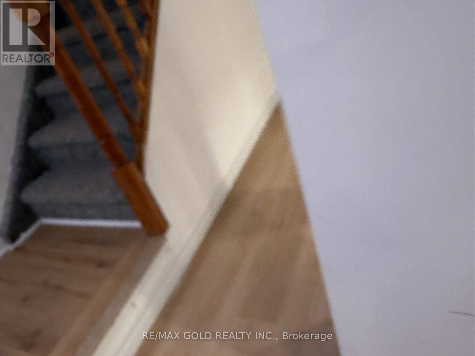 3769 Brandon Gate Drive, Mississauga, Ontario  L4T 3N1 - Photo 8 - W12885658