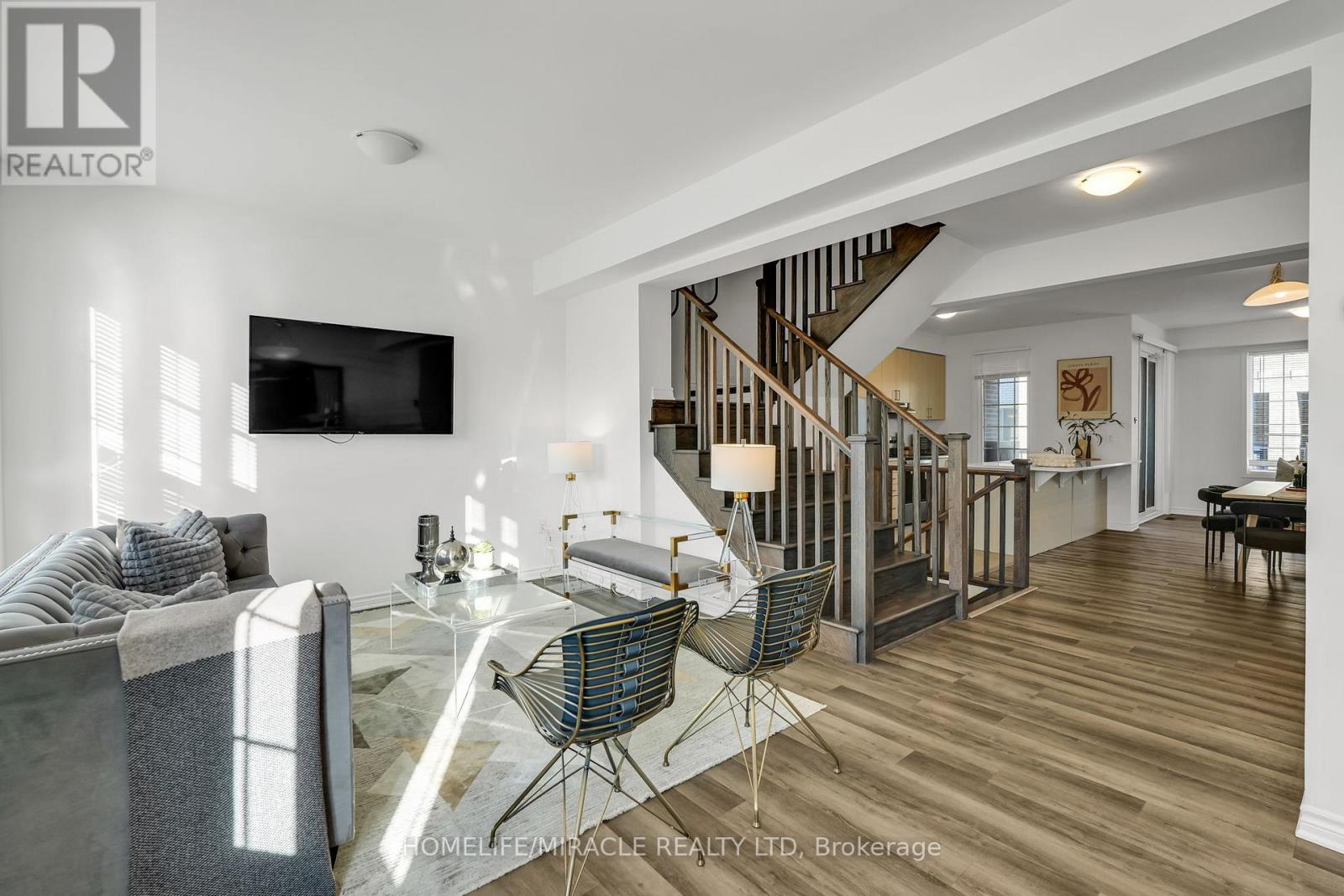 32 Bellasera Way, Caledon, Ontario  L7C 1Z9 - Photo 7 - W12886442