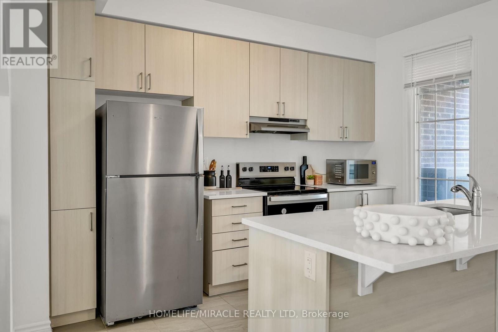 32 Bellasera Way, Caledon, Ontario  L7C 1Z9 - Photo 13 - W12886442