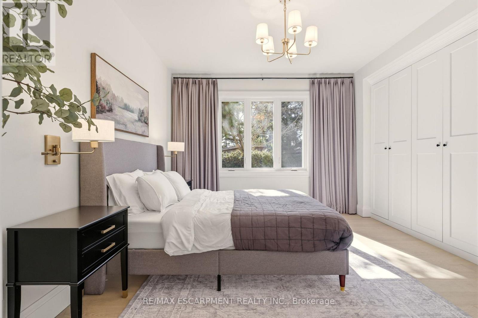 940 Gorton Avenue, Burlington, Ontario  L7T 1S5 - Photo 22 - W12886888