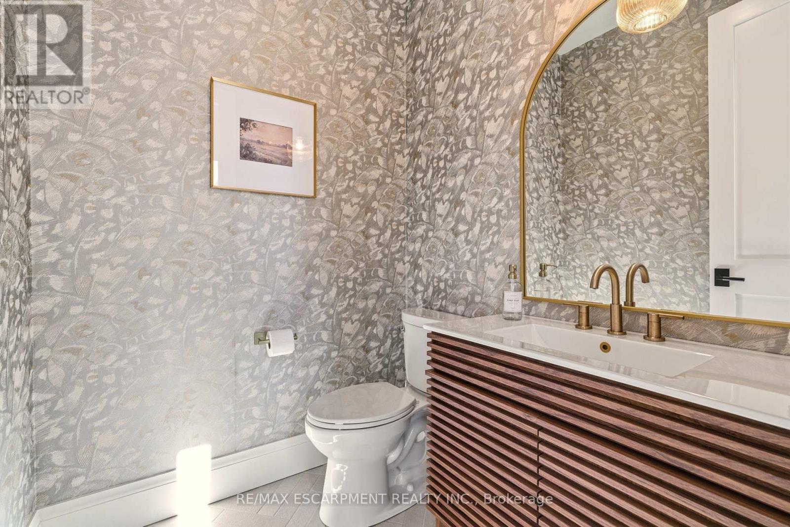 940 Gorton Avenue, Burlington, Ontario  L7T 1S5 - Photo 18 - W12886888