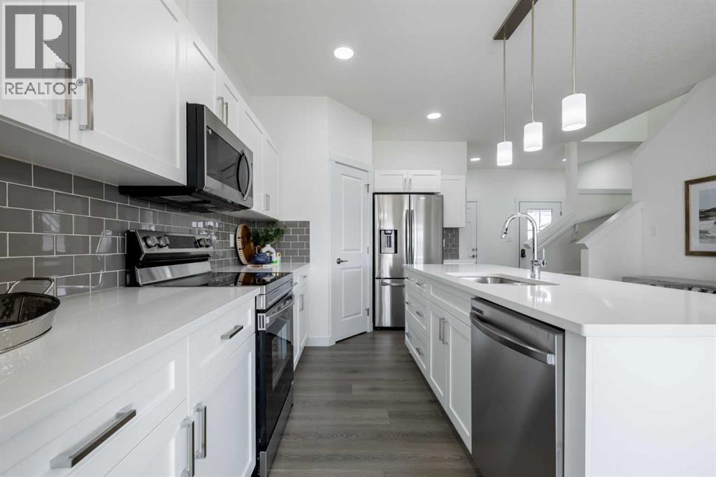 701 Clearview Green, Chestermere, Alberta  T2P 2G7 - Photo 6 - A2292975