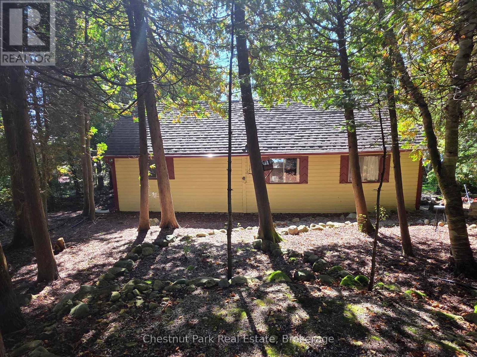 41 Simpson Avenue, Northern Bruce Peninsula, Ontario  N0H 2R0 - Photo 3 - X12887348