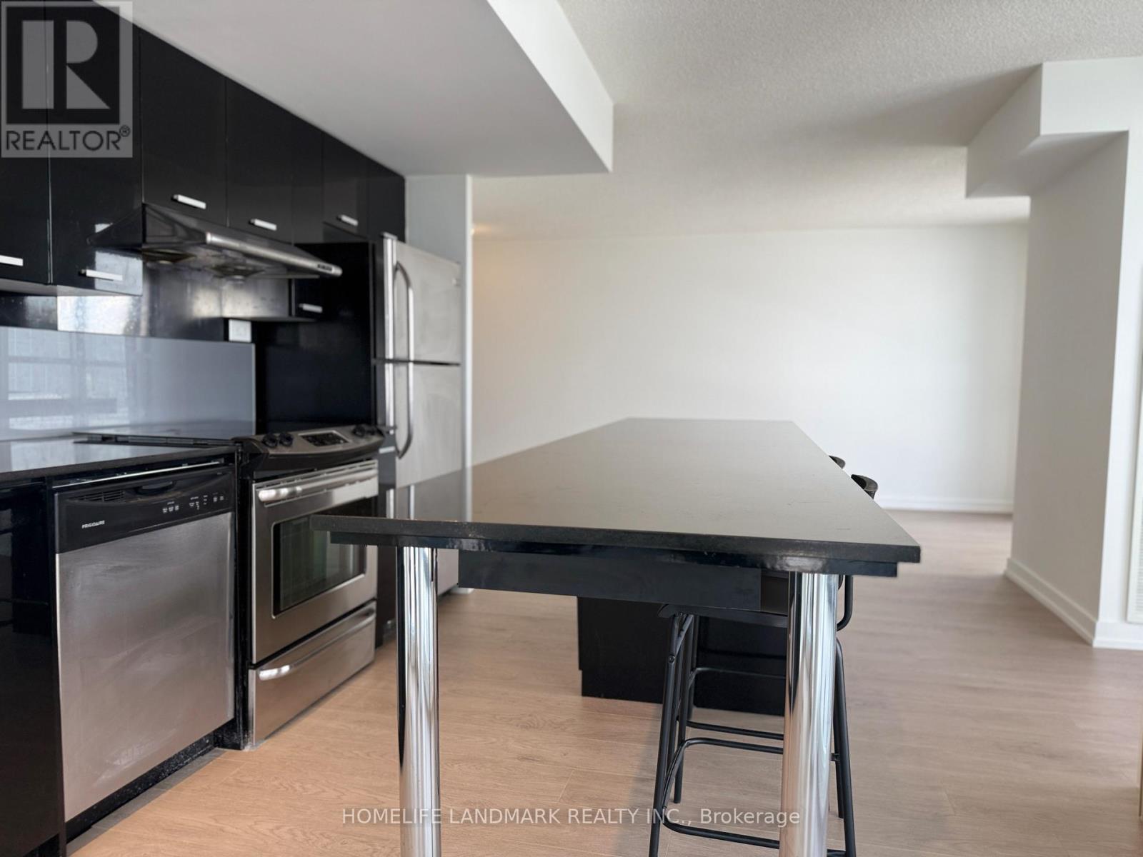 1721 - 19 Singer Court, Toronto (Bayview Village), Ontario  M2K 0B2 - Photo 8 - C12887256