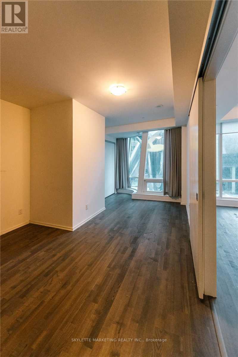 422 - 1 Bloor Street E, Toronto, Ontario  M4W 0A8 - Photo 11 - C12887262