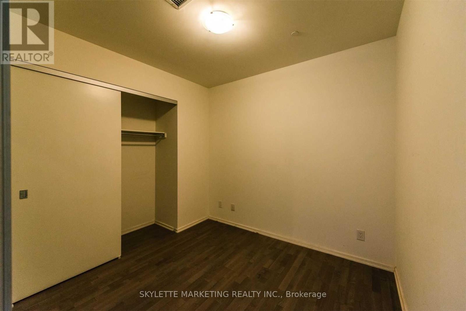 422 - 1 Bloor Street E, Toronto, Ontario  M4W 0A8 - Photo 12 - C12887262