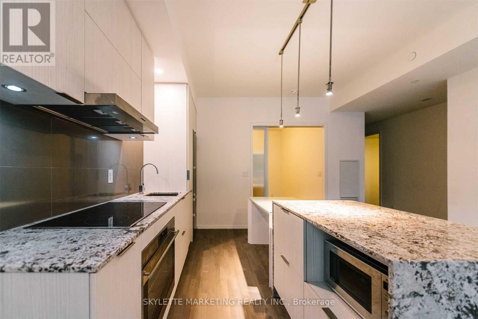 422 - 1 Bloor Street E, Toronto, Ontario  M4W 0A8 - Photo 3 - C12887262