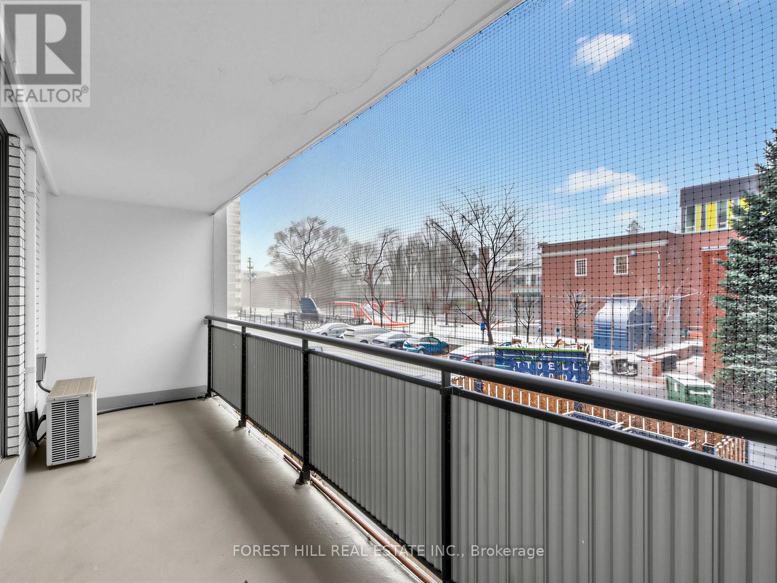 202 - 35 Walmer Road, Toronto, Ontario  M5R 2X3 - Photo 13 - C12887266