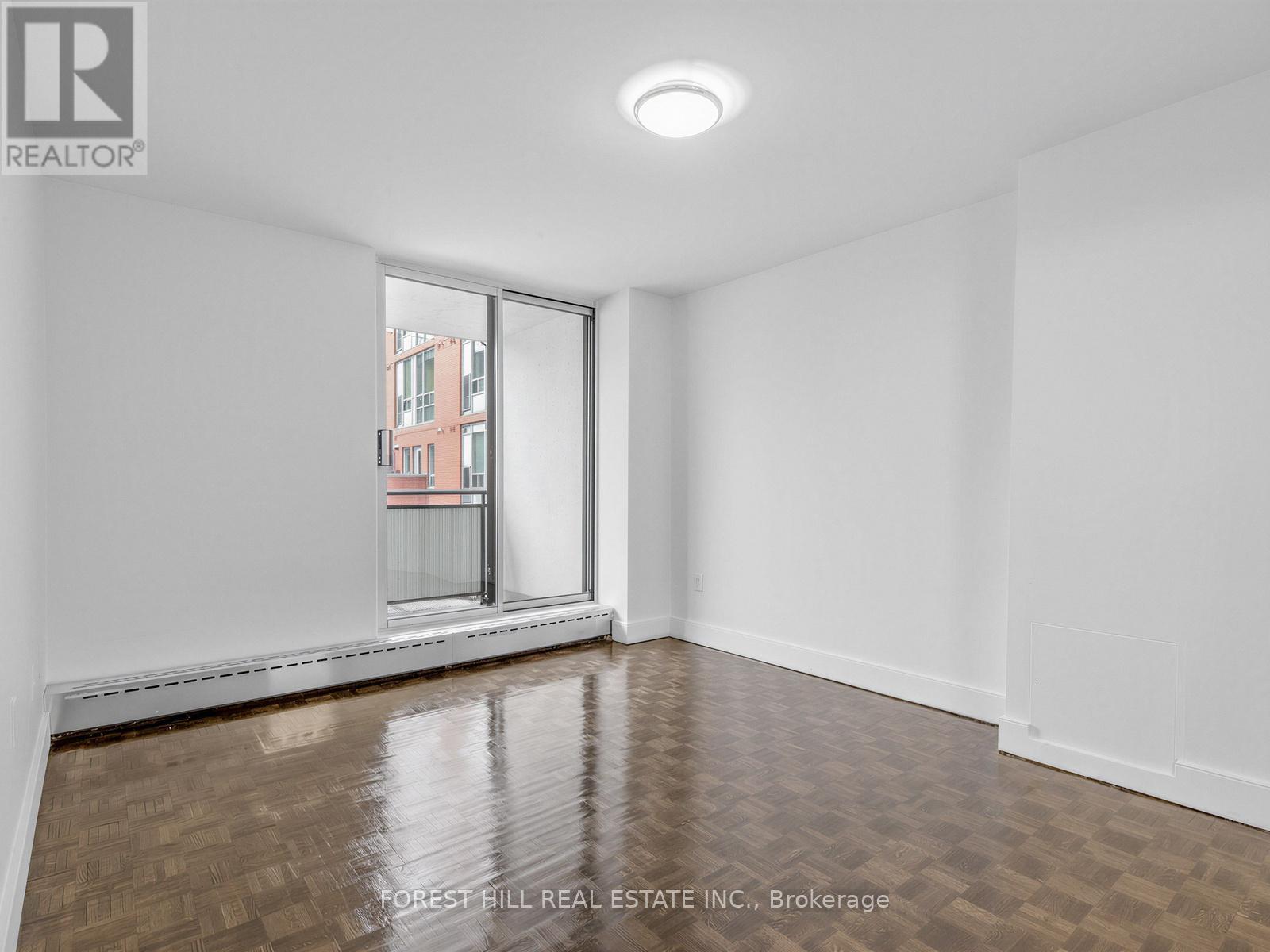 202 - 35 Walmer Road, Toronto, Ontario  M5R 2X3 - Photo 19 - C12887266