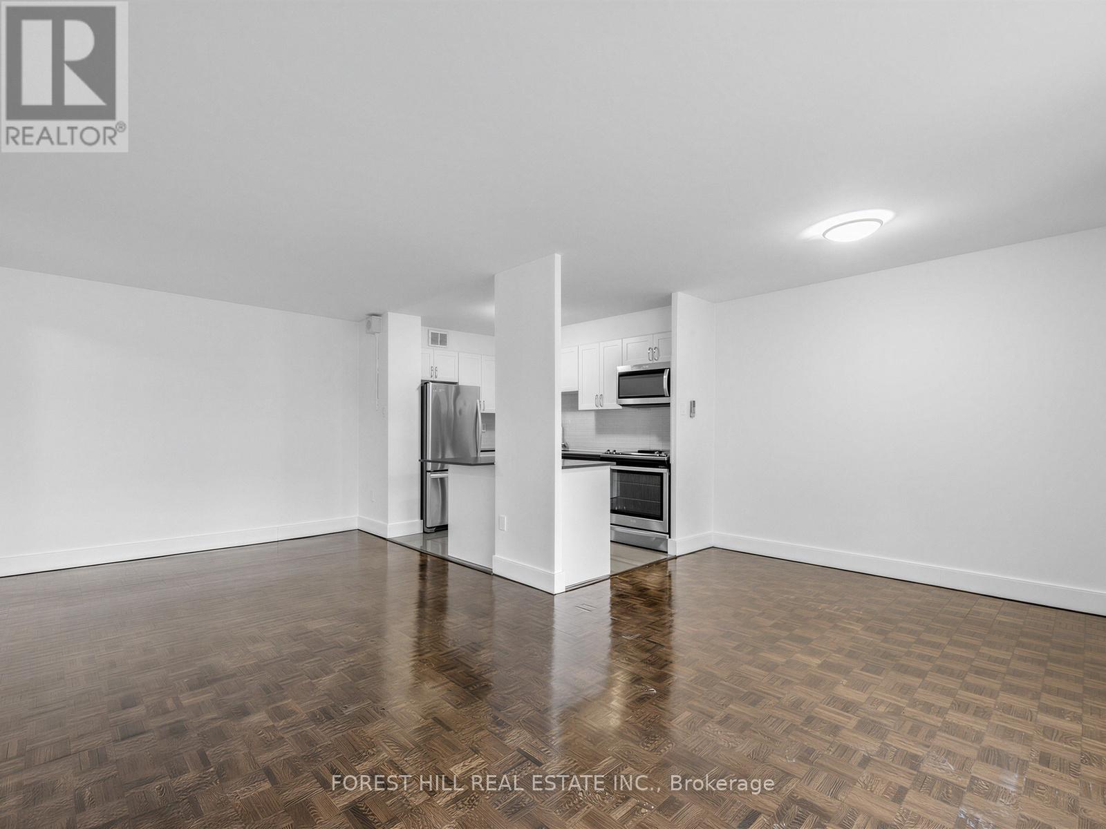 202 - 35 Walmer Road, Toronto, Ontario  M5R 2X3 - Photo 6 - C12887266