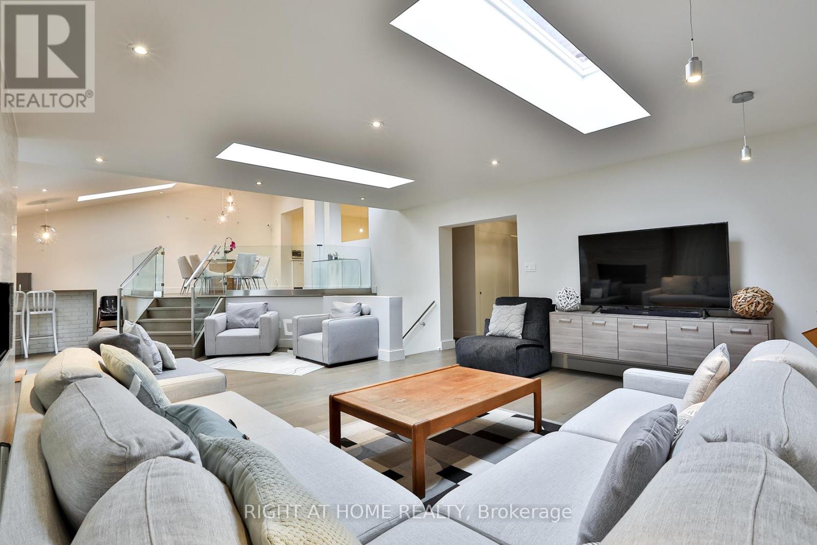 34 Scarcliff Gardens, Toronto (Guildwood), Ontario  M1E 2A2 - Photo 8 - E12887220