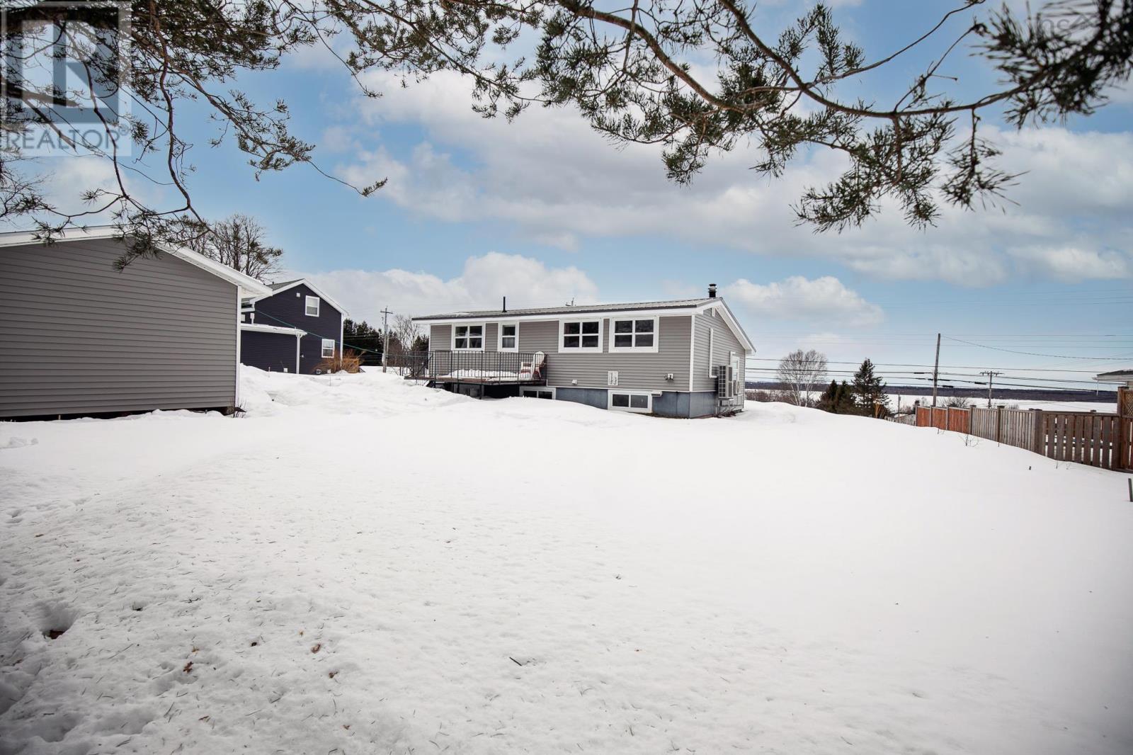 255 Victoria Street E, Amherst, Nova Scotia  B4H 1Z1 - Photo 10 - 202604238