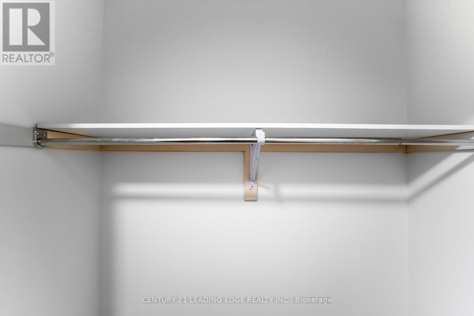 66 Woodbury Crescent, Newmarket (Summerhill Estates), Ontario  L3X 2T2 - Photo 12 - N12887206