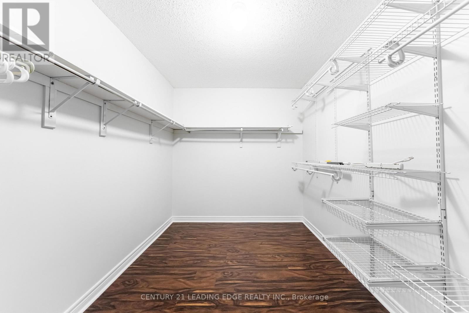 66 Woodbury Crescent, Newmarket (Summerhill Estates), Ontario  L3X 2T2 - Photo 23 - N12887206