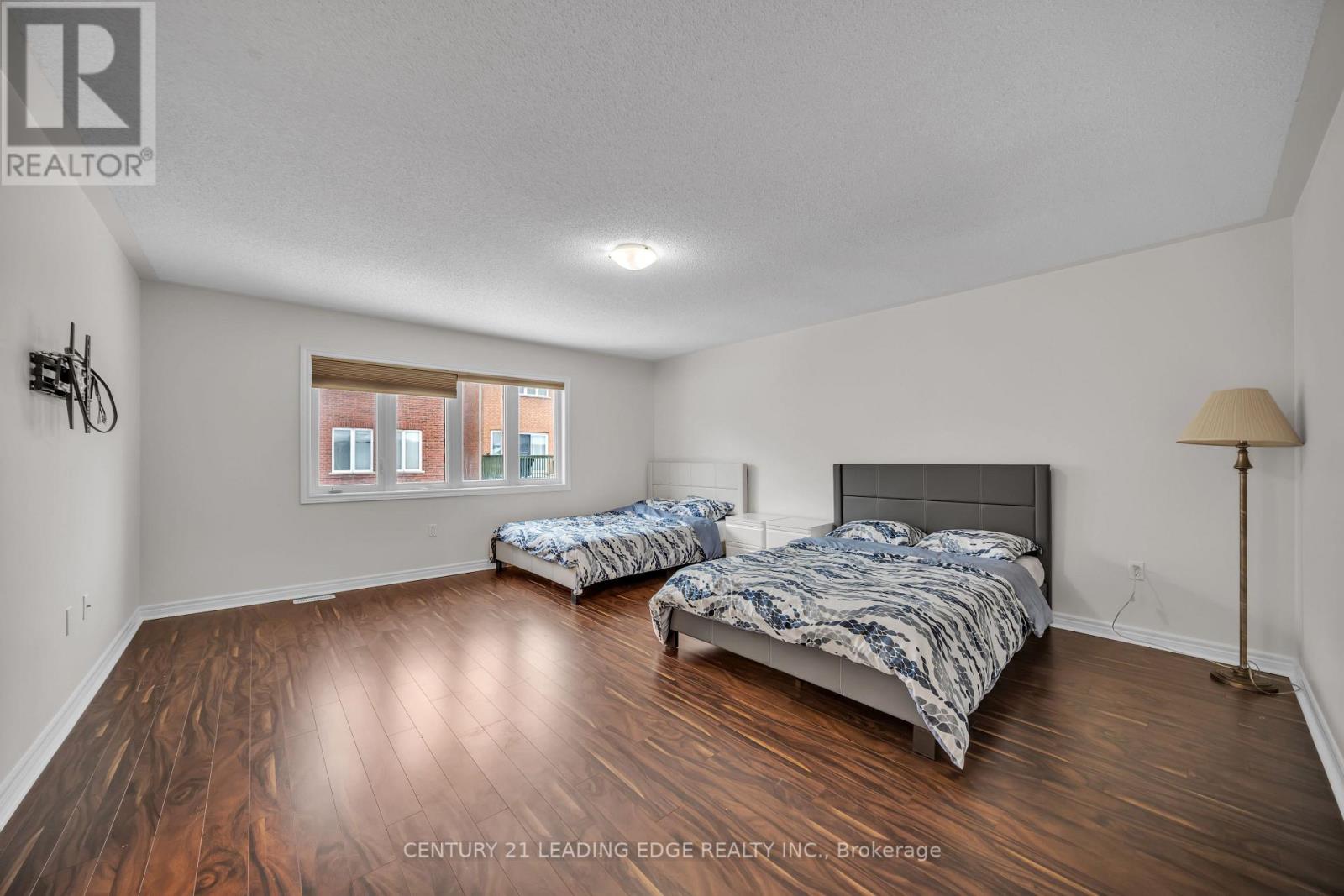 66 Woodbury Crescent, Newmarket (Summerhill Estates), Ontario  L3X 2T2 - Photo 24 - N12887206