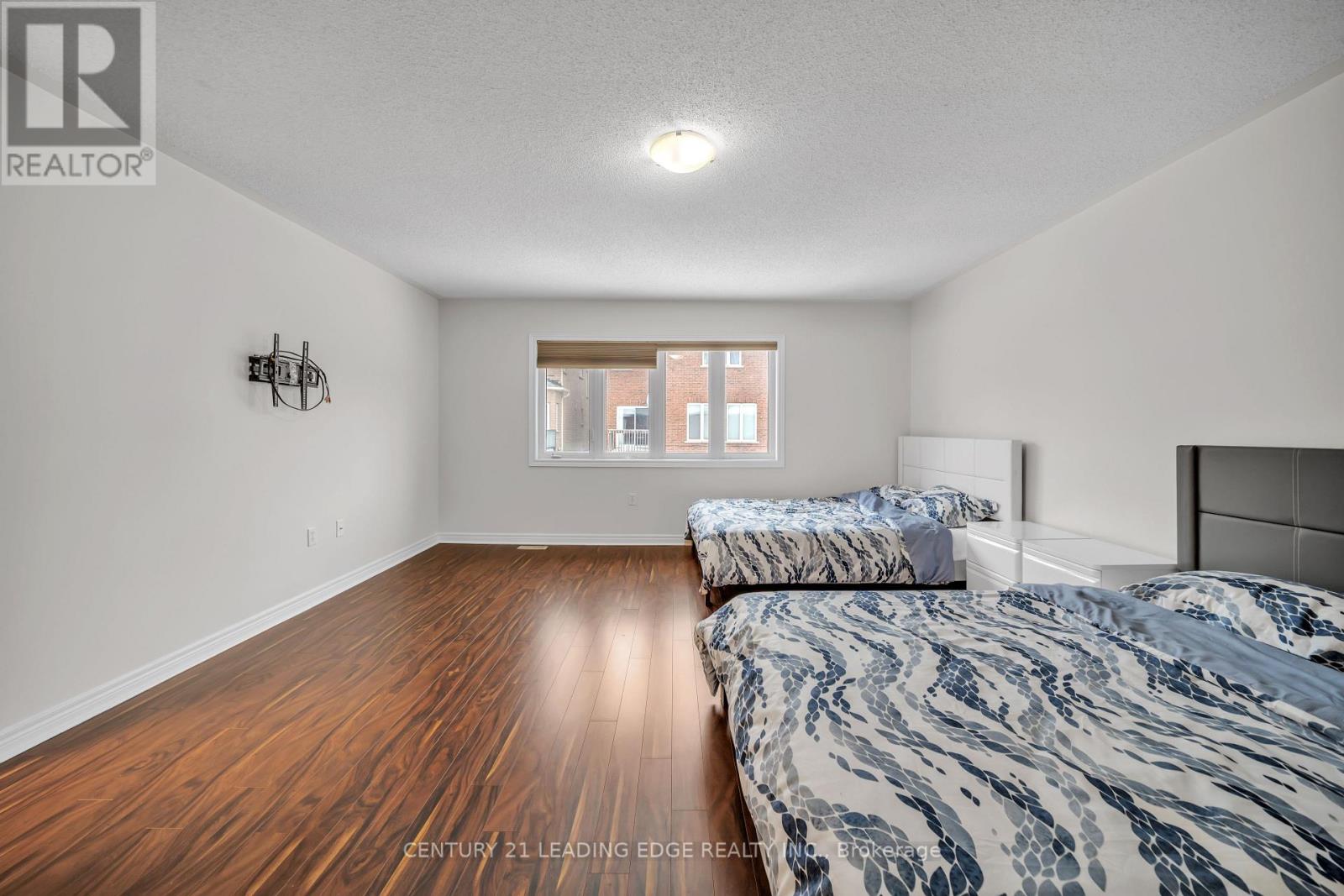 66 Woodbury Crescent, Newmarket (Summerhill Estates), Ontario  L3X 2T2 - Photo 26 - N12887206