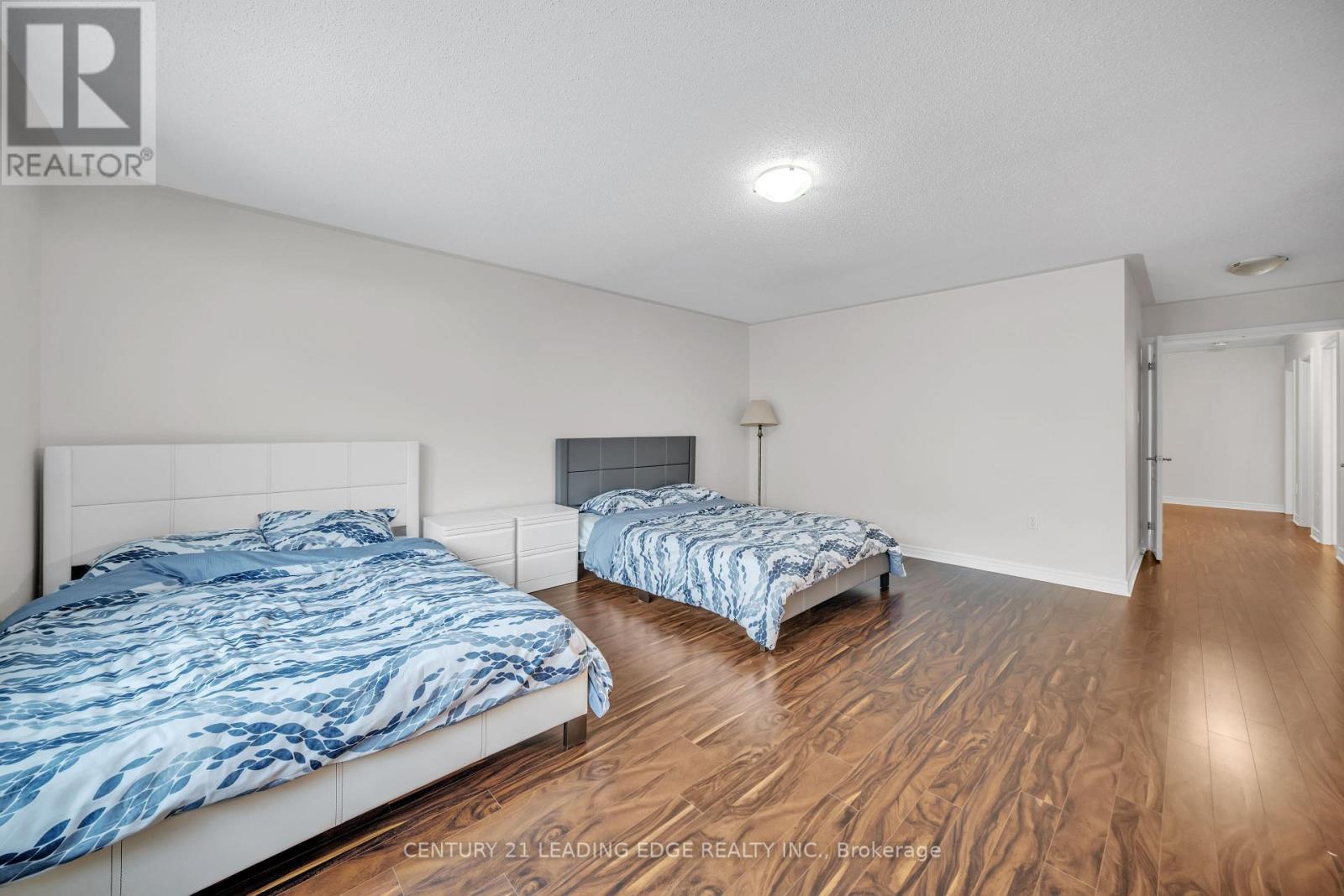 66 Woodbury Crescent, Newmarket (Summerhill Estates), Ontario  L3X 2T2 - Photo 28 - N12887206