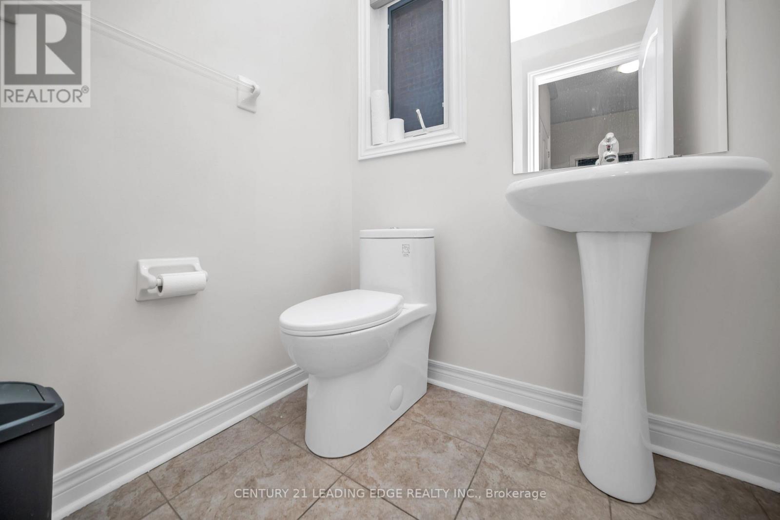 66 Woodbury Crescent, Newmarket (Summerhill Estates), Ontario  L3X 2T2 - Photo 30 - N12887206