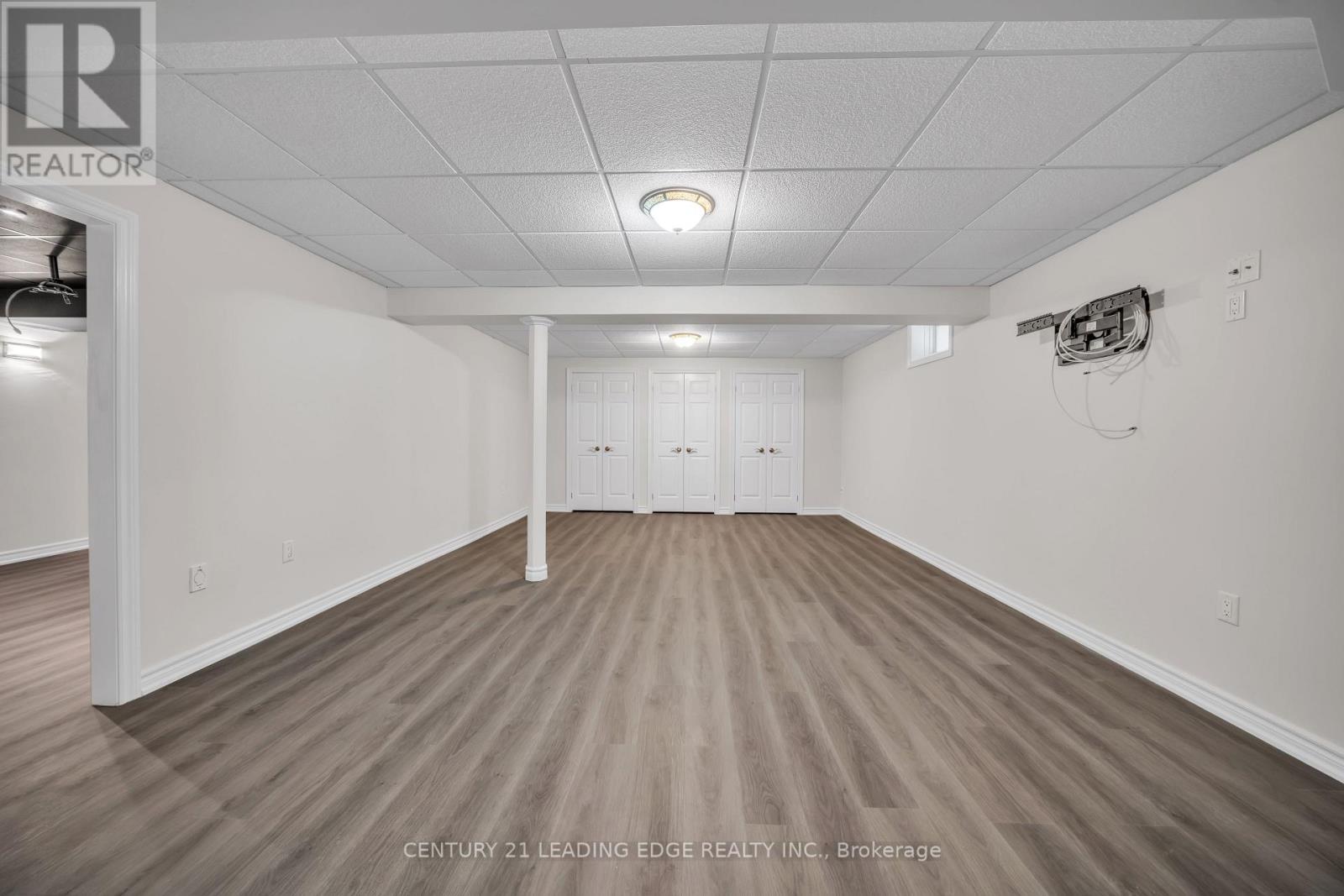 66 Woodbury Crescent, Newmarket (Summerhill Estates), Ontario  L3X 2T2 - Photo 33 - N12887206