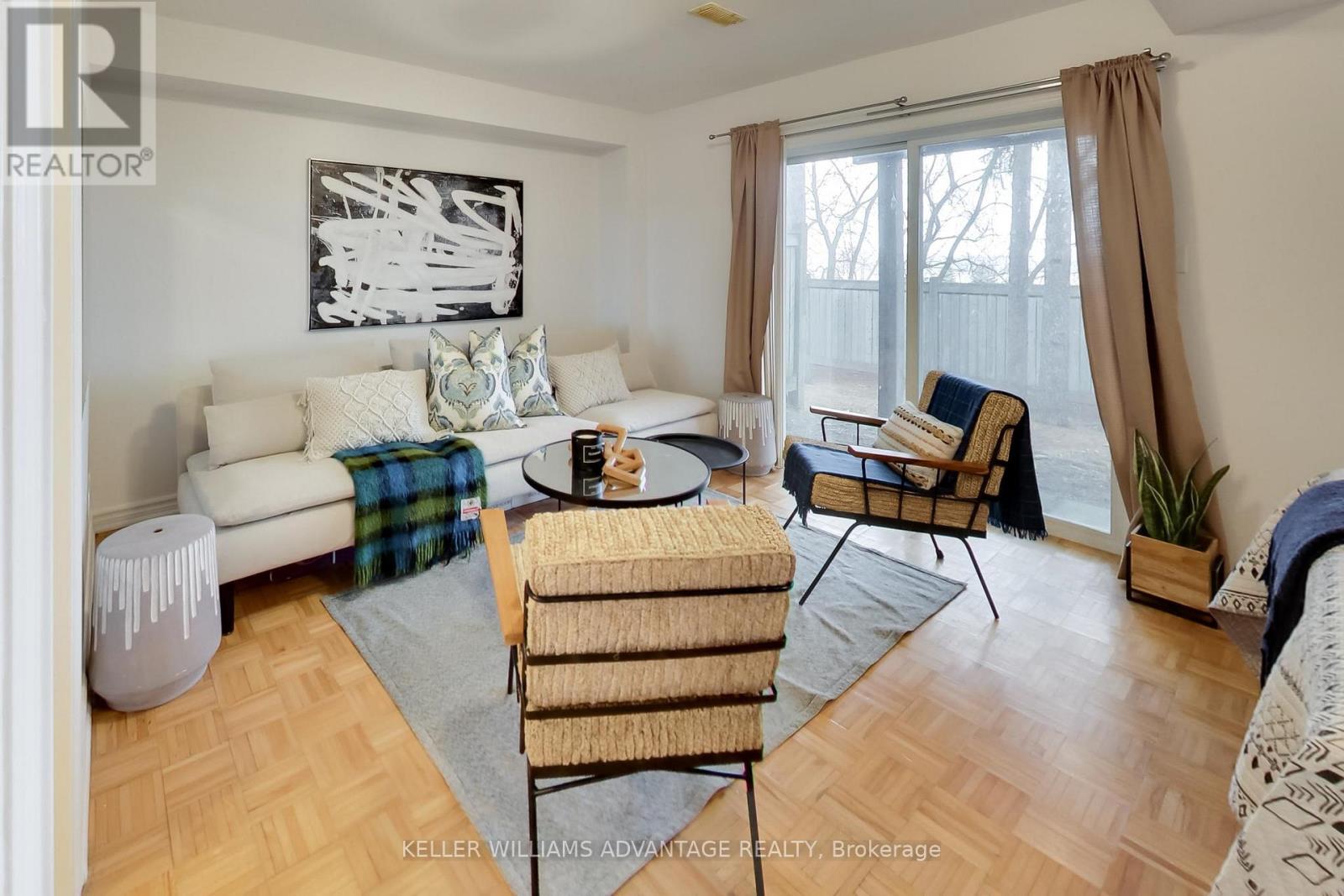 79 Maple Park Way, Markham, Ontario  L6G 1C5 - Photo 5 - N12887236