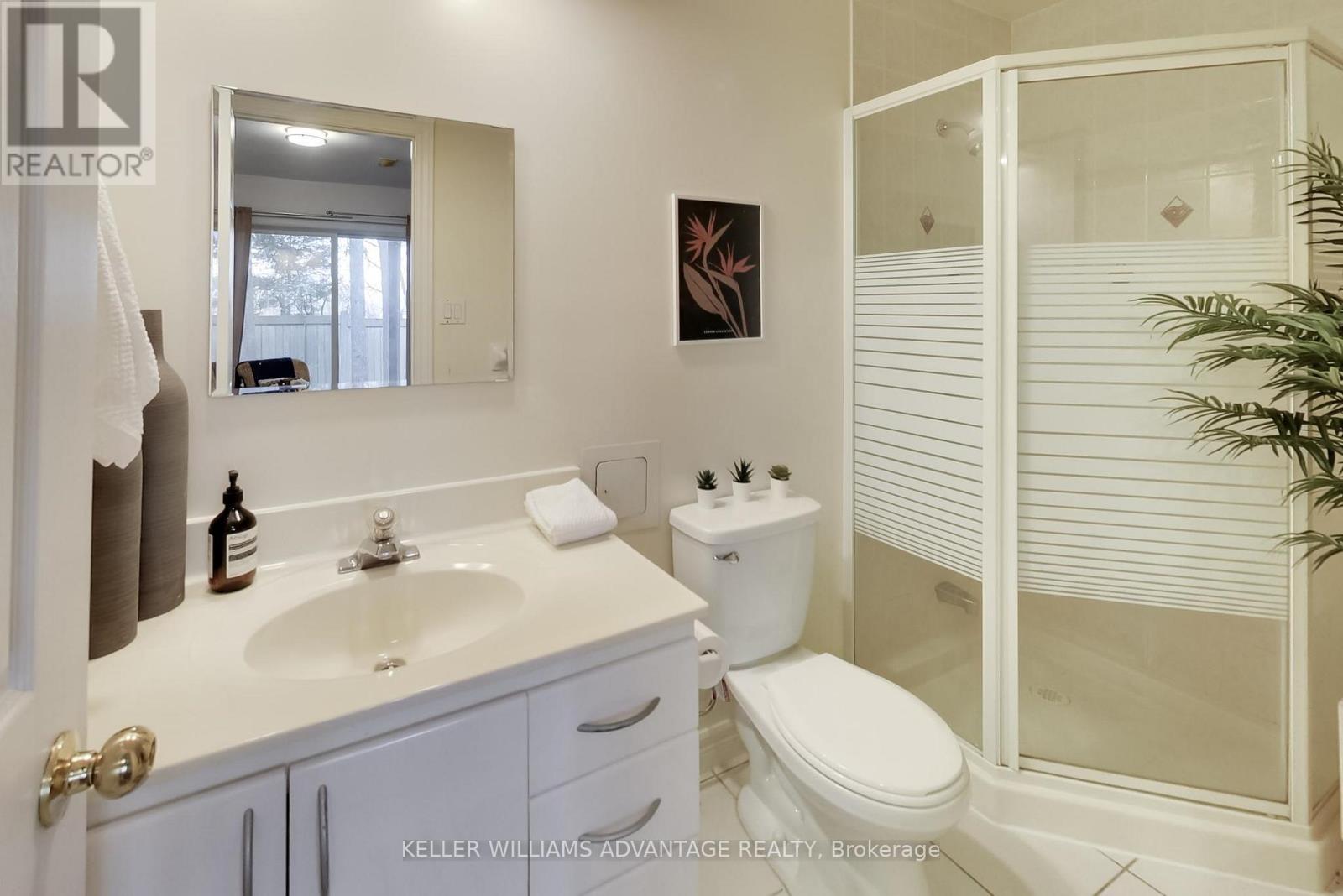 79 Maple Park Way, Markham, Ontario  L6G 1C5 - Photo 9 - N12887236