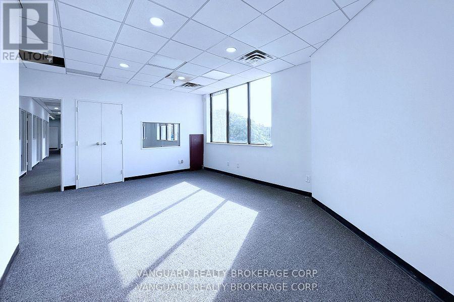 200 - 681 Rowntree Dairy Road, Vaughan (Pine Valley Business Park), Ontario  L4L 5T9 - Photo 12 - N12887248