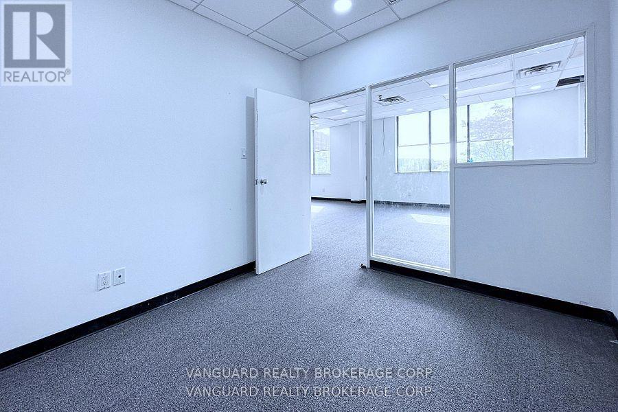 200 - 681 Rowntree Dairy Road, Vaughan (Pine Valley Business Park), Ontario  L4L 5T9 - Photo 17 - N12887248